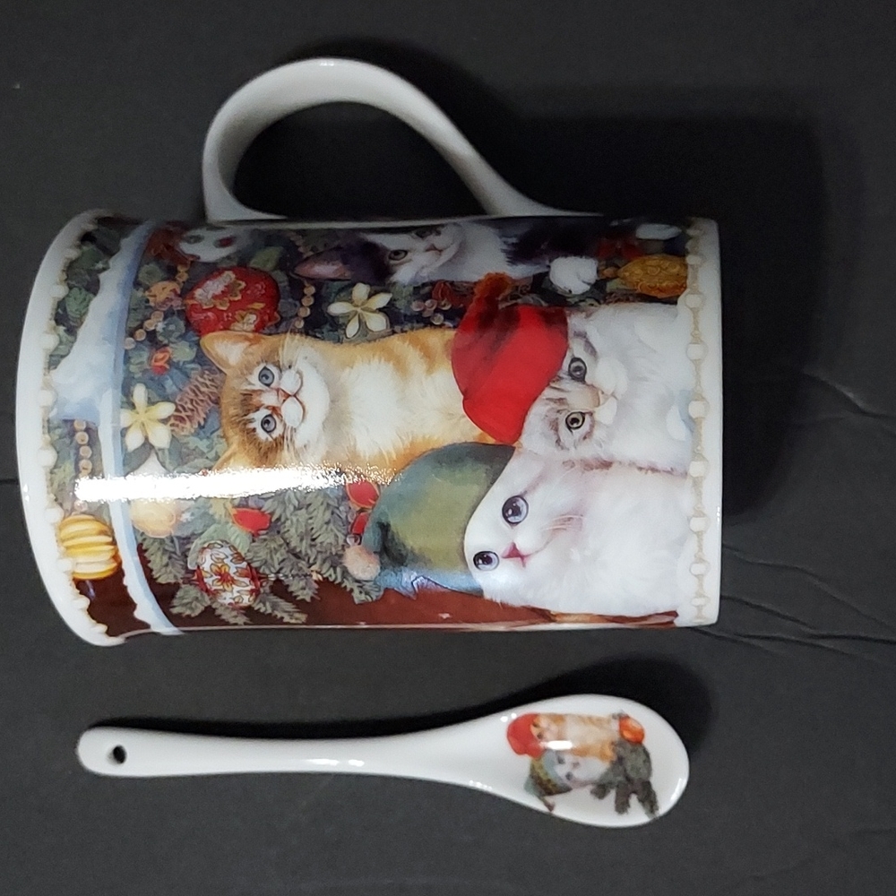 Cat Lovers Mug w/Matching Spoon Set,Great Gift EUC.